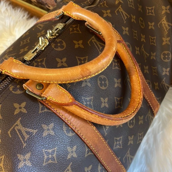 Louis Vuitton Monogram Keepall 50 - Picture 7 of 15